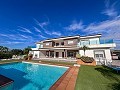 Atemberaubendes Herrenhaus mit privatem Pool, Sportplatz und Grillplatz in Daft on Spain 